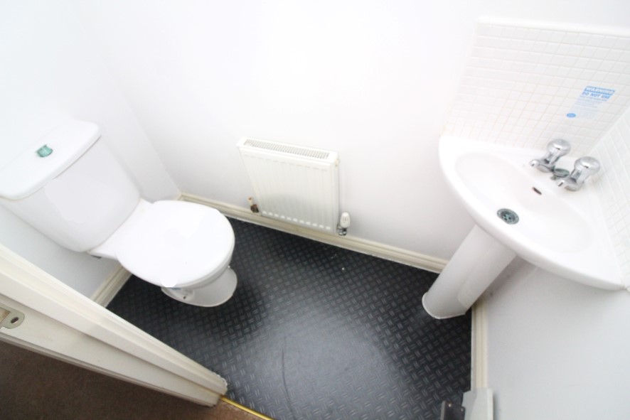 22 Queensway, Clifton, Swinton, Manchester, Greater Manchester M27 8QE