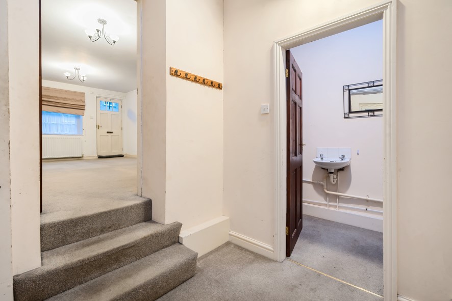 5 Queens Square, Kirkby Lonsdale, Carnforth, Cumbria LA6 2AZ