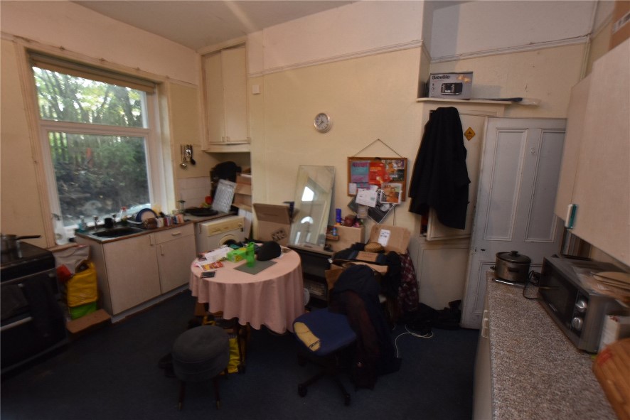 202-206 Oakworth Road, Keighley, West Yorkshire BD21 1QH