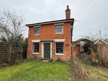 Property for Auction in East Anglia - Rose Cottage, Norwich Road, Dickleburgh, Diss, Norfolk IP21 4NR