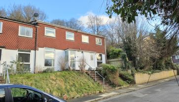 Property for Auction in Bedfordshire and Buckinghamshire - 37 Trowbridge Gardens, Luton, Bedfordshire LU2 7JY