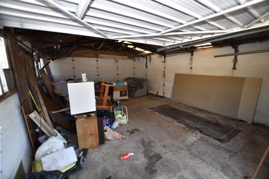 7 Bierley Hall Grove, Bradford, West Yorkshire BD4 6DH