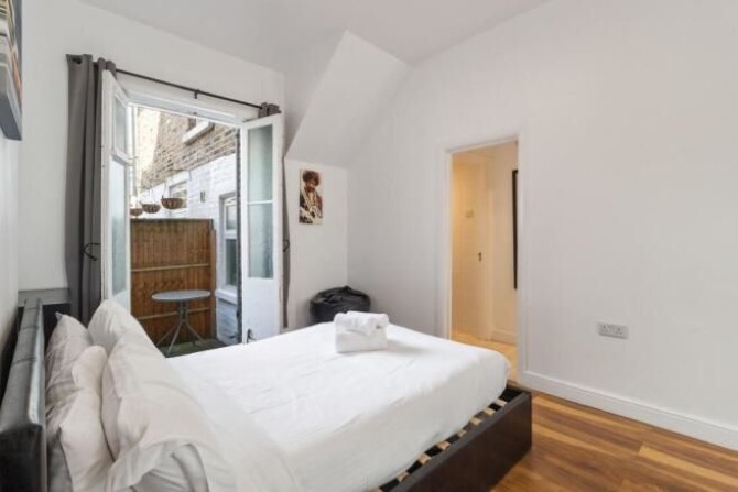 Ground Floor Flat, 74 Aubert Park, Highbury, London, N5 1TS