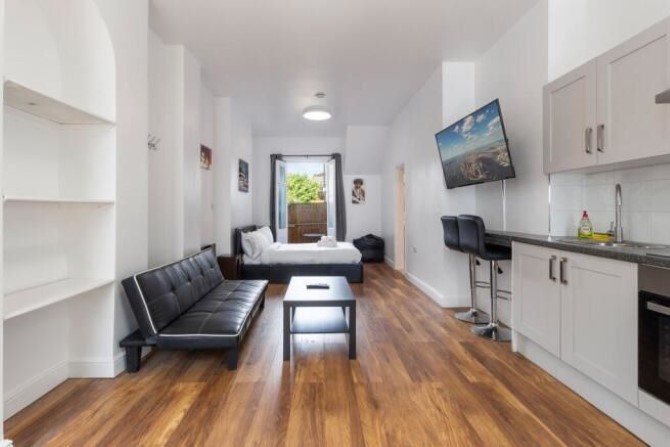 Ground Floor Flat, 74 Aubert Park, Highbury, London, N5 1TS