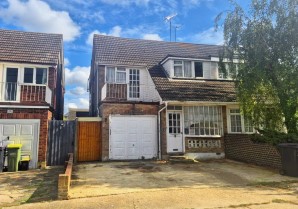 Property for Auction in London - 4 Crouch View Grove, Hullbridge, Hockley, Essex, SS5 6LE