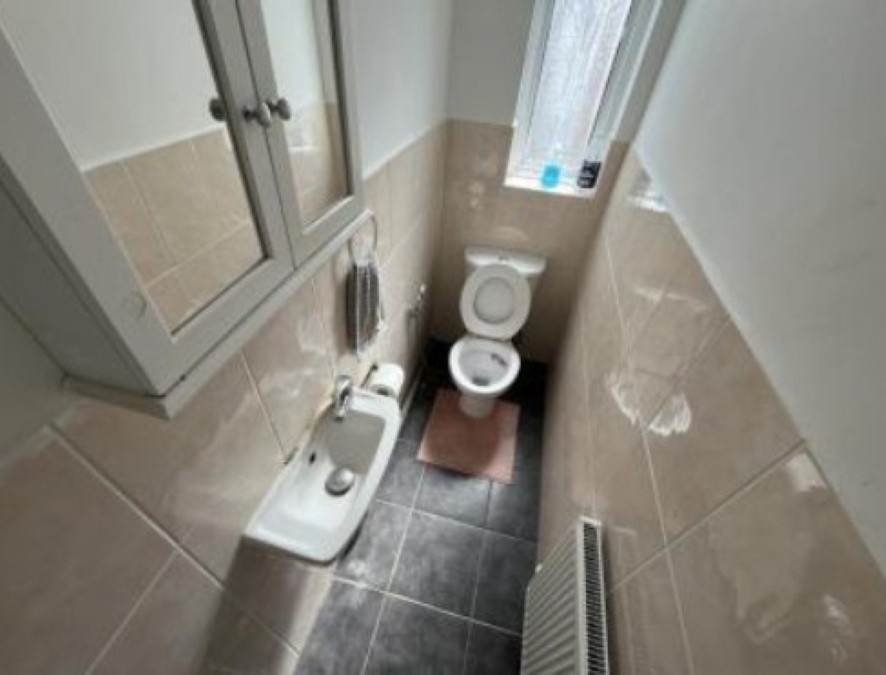 8 Gordon Gardens, Edgware, London HA8 5HG