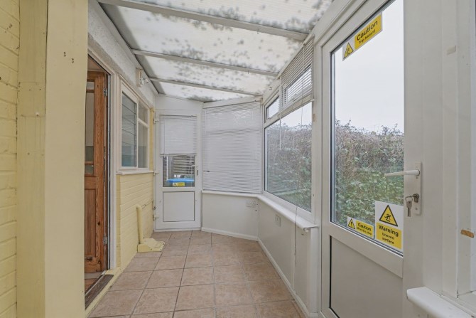 17 West Way, Wick, Littlehampton, West Sussex, BN17 7LY