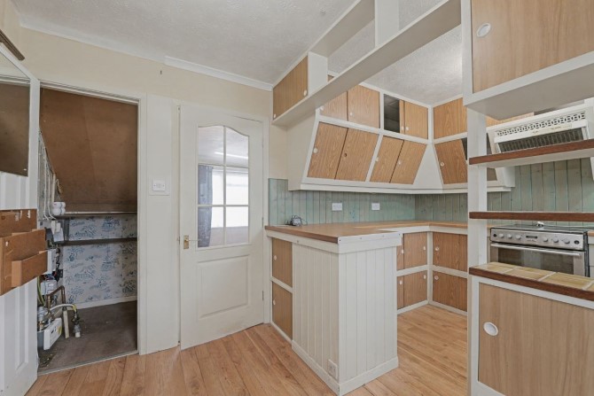 17 West Way, Wick, Littlehampton, West Sussex, BN17 7LY