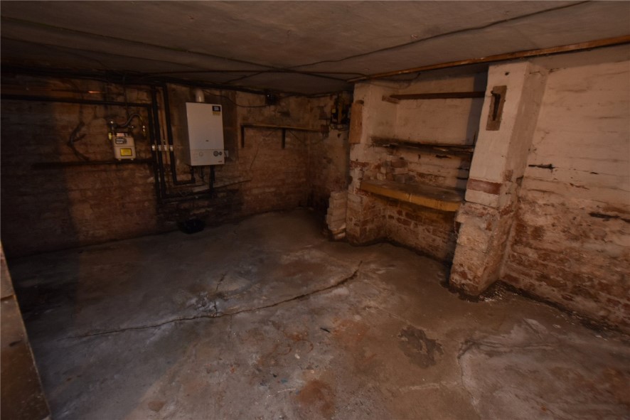 34 Martin Terrace, Leeds, West Yorkshire LS4 2JY