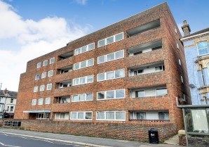 Property for Auction in London - Flat 4 Hughenden Court, Mount Pleasant Road, Hastings, East Sussex, TN34 3ST