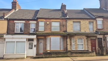 Property for Auction in Bedfordshire and Buckinghamshire - 35 Dallow Road, Luton, Bedfordshire LU1 1NJ