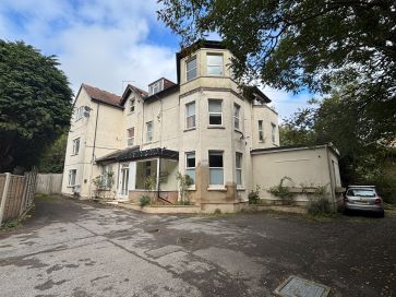 Property for Auction in South West - Flat 5, 24 Gardens View, Bournemouth, Dorset, BH1 3QA