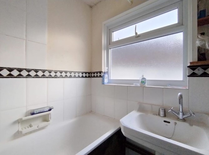 6A Odeon Parade, Allendale Road, Greenford, Middlesex, UB6 0RS