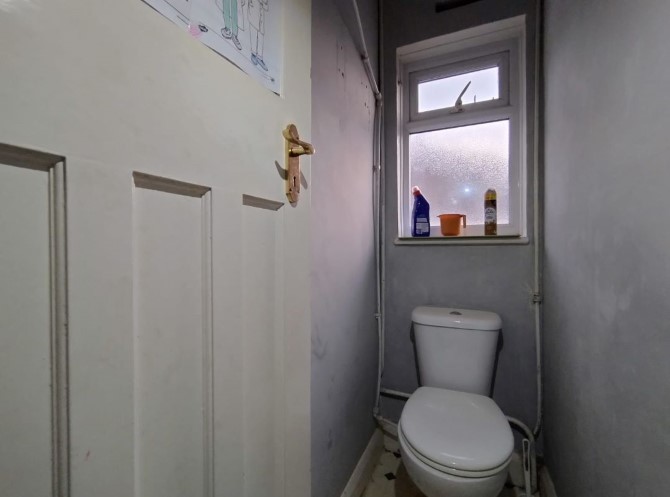 6A Odeon Parade, Allendale Road, Greenford, Middlesex, UB6 0RS