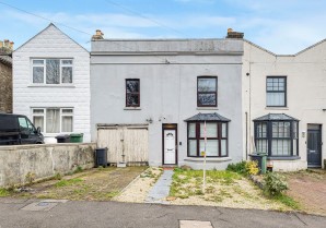 Property for Auction in London - 6 Fant Lane, Maidstone, Kent, ME16 8NL