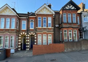 Property for Auction in London - 335 High Town Road, Luton, Bedfordshire, LU2 0DB