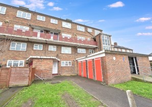 Property for Auction in London - 136A Wrythe Lane, Carshalton, Surrey, SM5 2SB