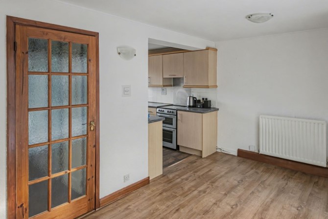 184 Pilgrims Way, Andover, Hampshire, SP10 5HT