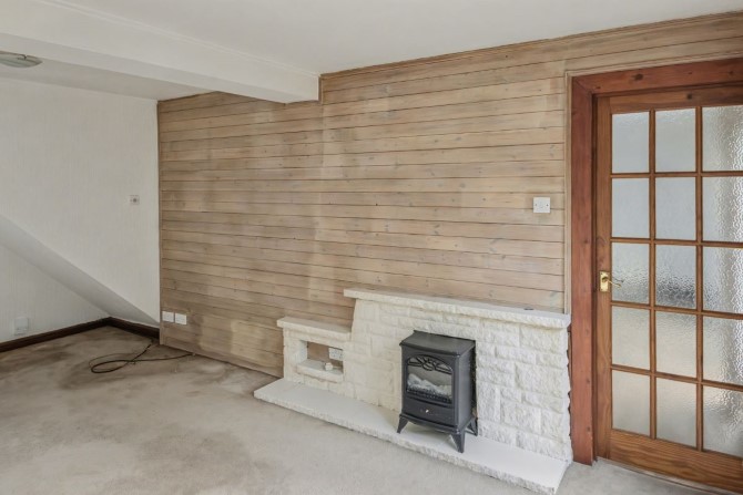 184 Pilgrims Way, Andover, Hampshire, SP10 5HT