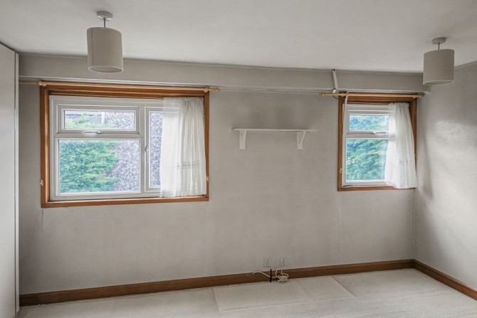 184 Pilgrims Way, Andover, Hampshire, SP10 5HT