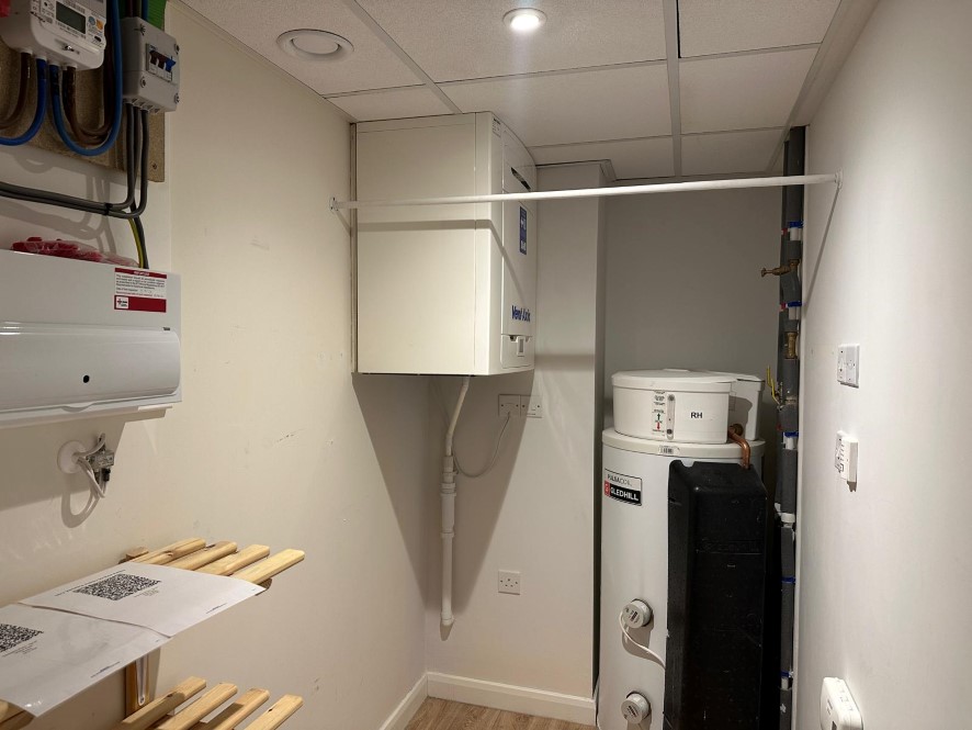 37 Devonshire Place, Station Road, Buxton, Derbyshire, SK17 6GP