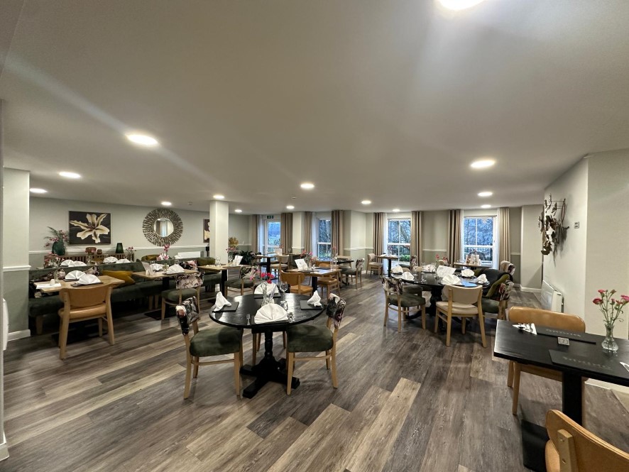 37 Devonshire Place, Station Road, Buxton, Derbyshire, SK17 6GP