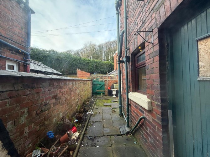 337 Preston Road, Clayton-le-Woods, Chorley, Lancashire, PR6 7PY