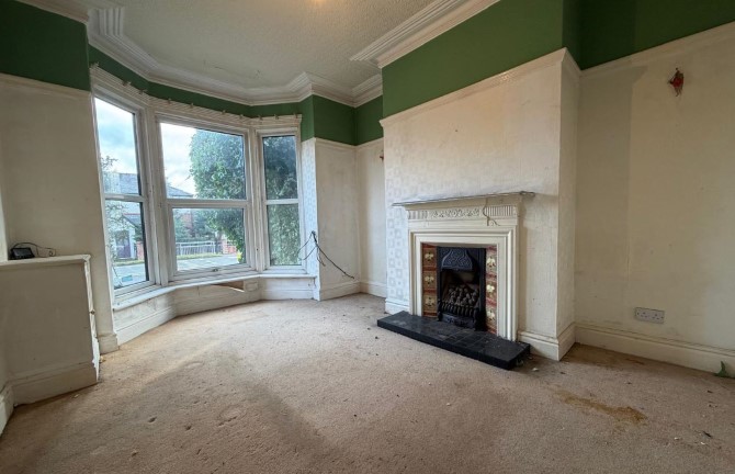 337 Preston Road, Clayton-le-Woods, Chorley, Lancashire, PR6 7PY