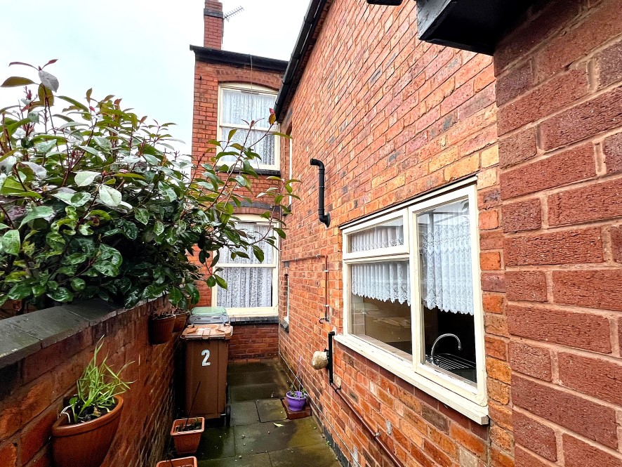 2 Moncrieffe Street, Walsall, West Midlands WS1 2LB