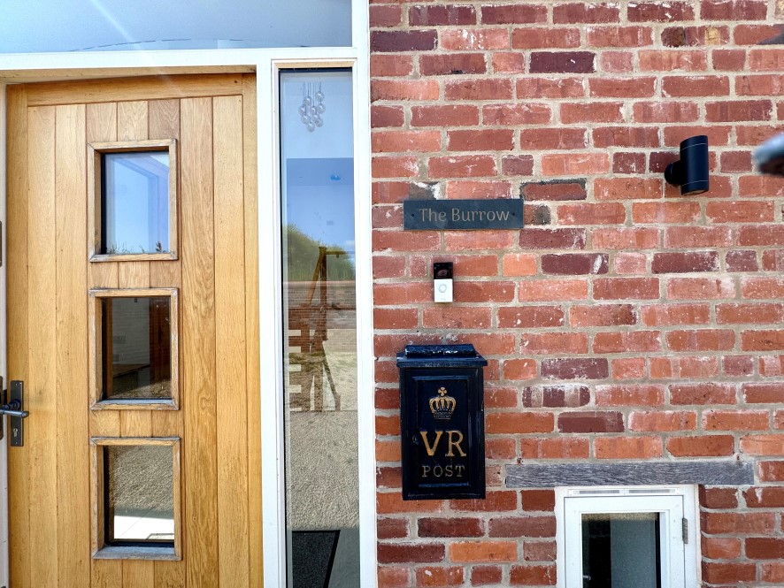 The Burrow, Drakelow Road, Walton-On-Trent, Swadlincote, Derbyshire DE12 8NB