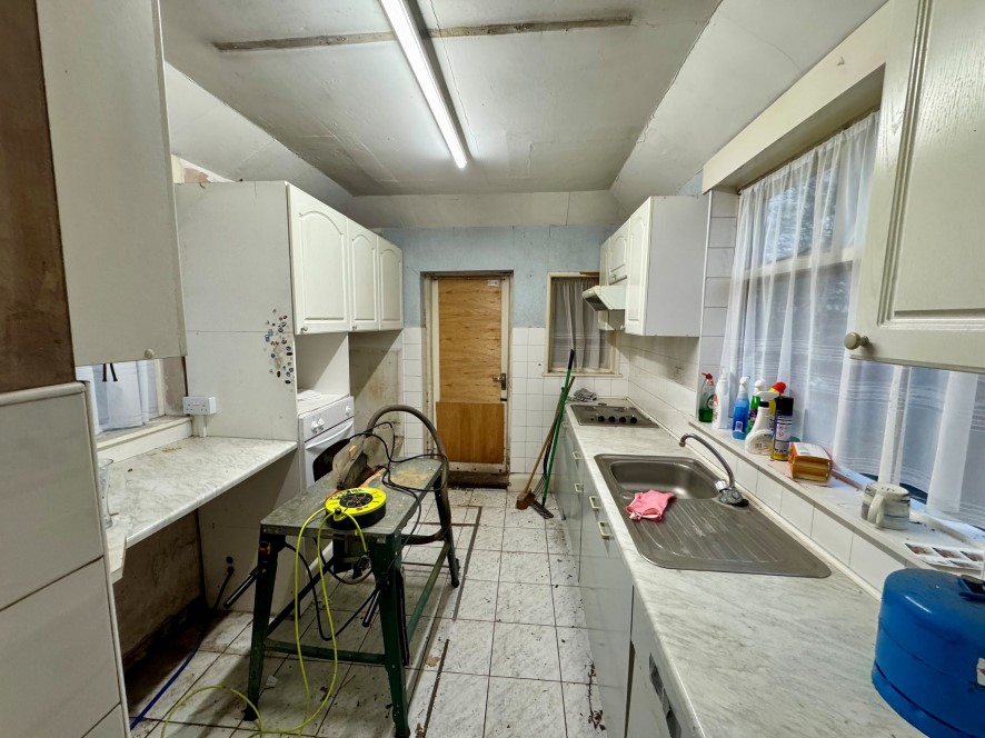 1 Marfleet Lane, Hull, East Yorkshire, HU9 5RJ