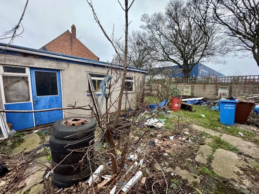 1 Marfleet Lane, Hull, East Yorkshire, HU9 5RJ