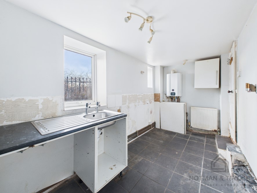 3 Moor View, Laira, Plymouth, Devon PL3 6AS