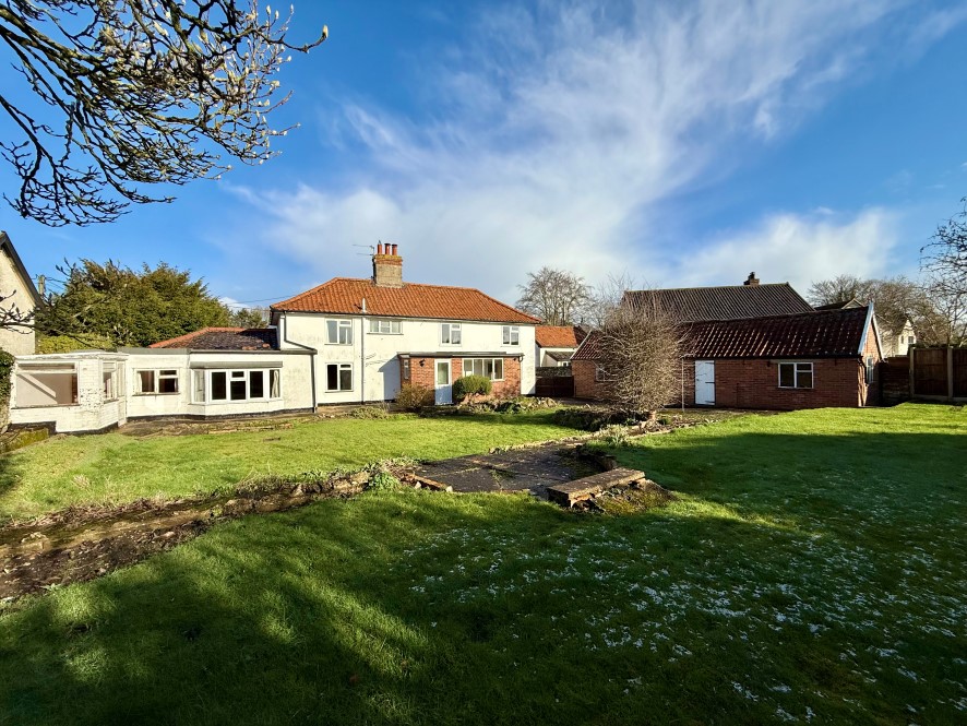 The Lilacs, Mill Road, Hempnall, Norwich, Norfolk NR15 2LP