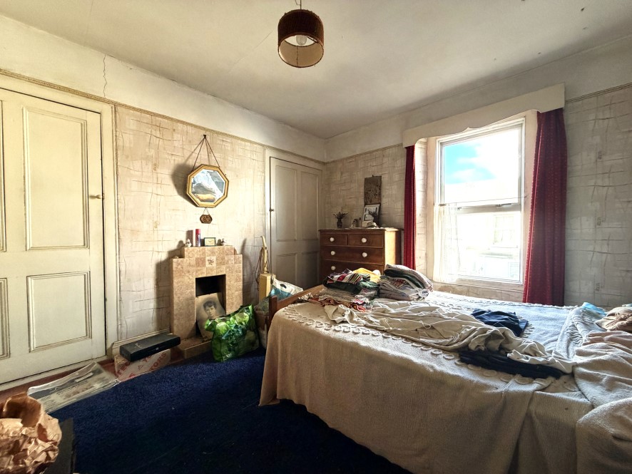 9 Watson Gardens, Plymouth, Devon PL4 9QW