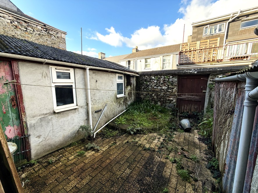 9 Watson Gardens, Plymouth, Devon PL4 9QW