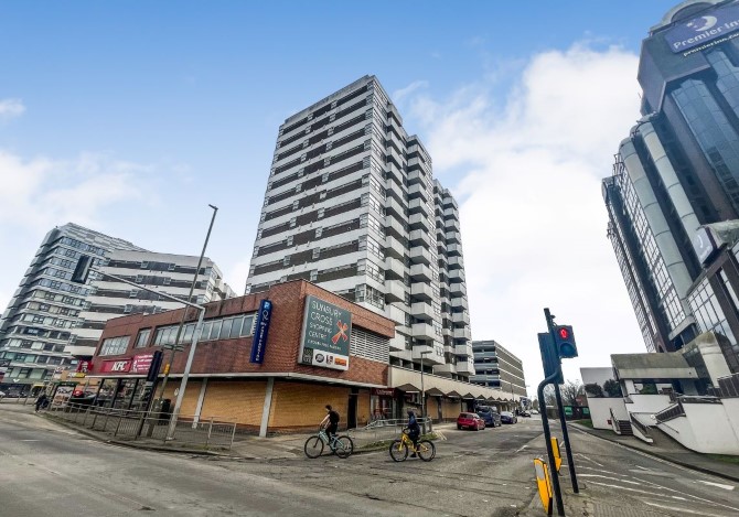 Flat 67 Isobel House, Staines Road West, Sunbury-on-Thames, Middlesex, TW16 7BD