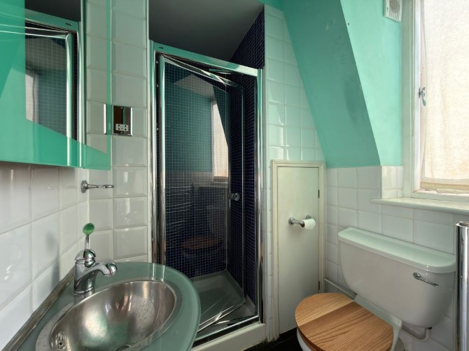 108 Newark Street, Whitechapel, London, E1 2ES