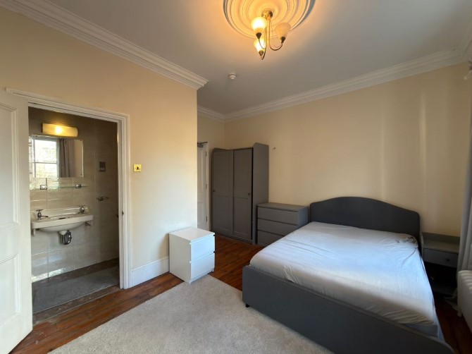 108 Newark Street, Whitechapel, London, E1 2ES