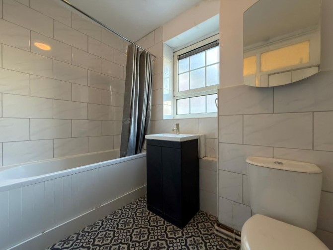 Flat 5 Tabard House, Manciple Street, Southwark, London, SE1 4DL