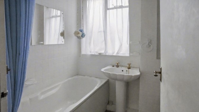 2 Dyson Close, Windsor, Berkshire, SL4 3LZ