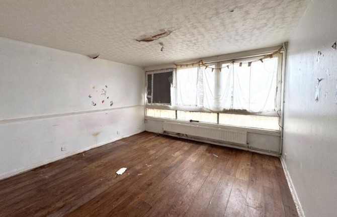 111 Mangold Way, Erith, Kent, DA18 4DB