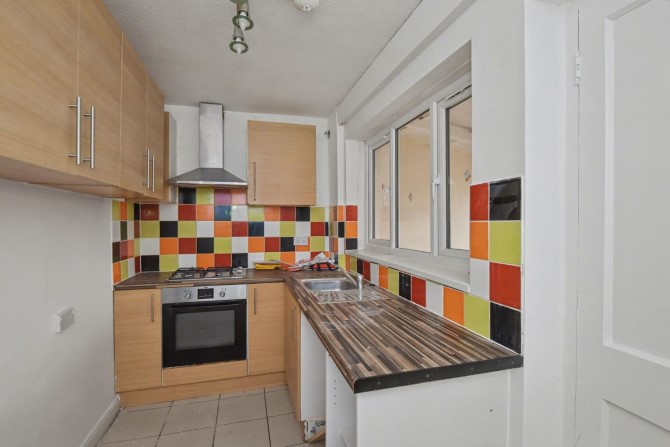 3 Christchurch Road, Tilbury, Essex, RM18 8XP