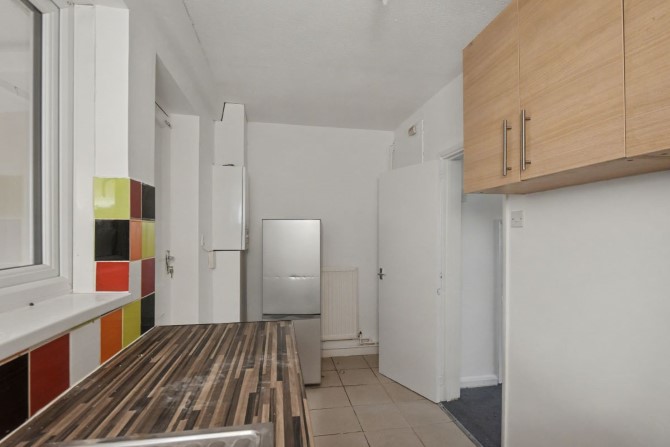 3 Christchurch Road, Tilbury, Essex, RM18 8XP