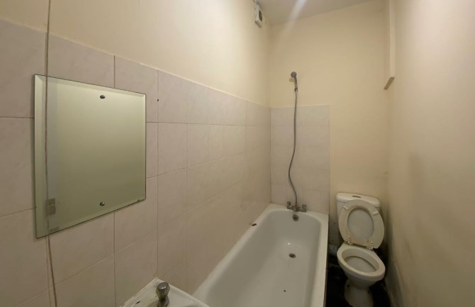 Garden Flat, 31 Thurlow Park Road, Lambeth, London, SE21 8JP