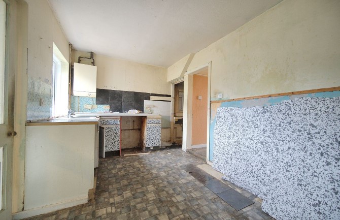 43 Innes Road, Horsham, West Sussex, RH12 4JQ