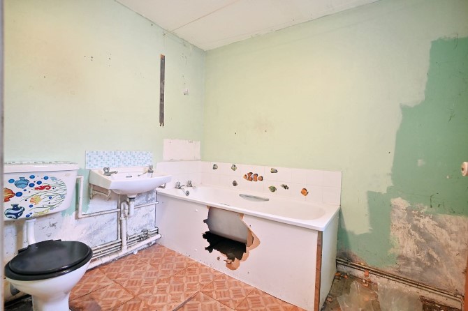 43 Innes Road, Horsham, West Sussex, RH12 4JQ