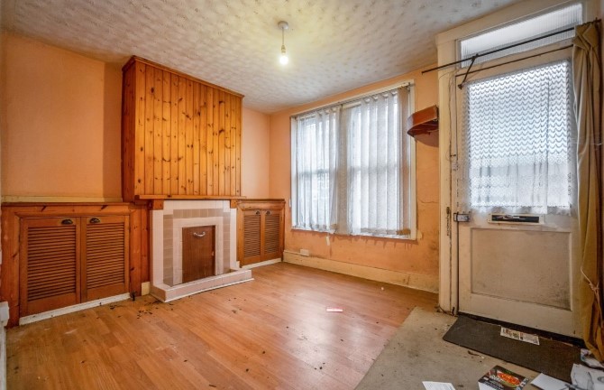 50 Edinburgh Road, Chatham, Kent, ME4 5BZ