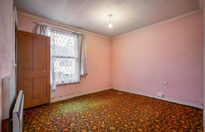 50 Edinburgh Road, Chatham, Kent, ME4 5BZ