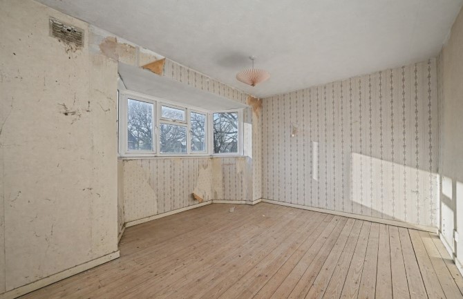 24 Wilwood Road, Bracknell, Berkshire, RG42 1SL